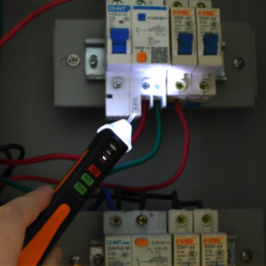 Voltage Detector T-02A